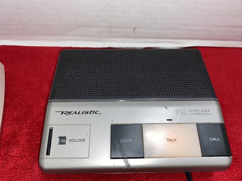 Realistic Plug 'n Talk Wireless FM Intercom System 43-224. And Recoton 738 - Picture 2 of 6