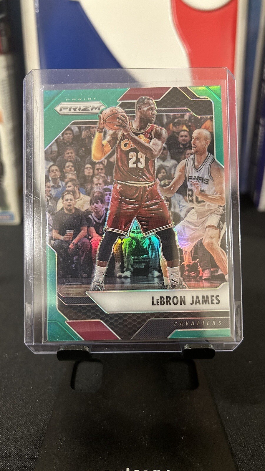2016-17 Panini Prizm Green Prizm LeBron James #31
