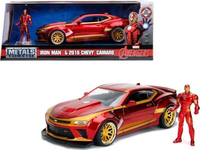 ミニカー 1:24 IRON MAN &amp; 2016 CHEVROLET CAMARO Amazon.com: Jada Toys Marvel 1:24 2016 Chevy Camaro SS Die