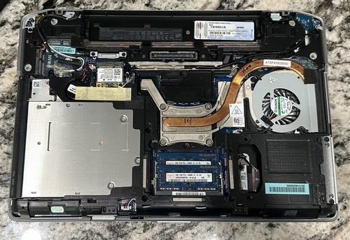 Dell Latitude E6420 Laptop i5 4GB RAM 2.5 GHz 14'' NO HDD (For Parts or Repair) - Picture 8 of 12