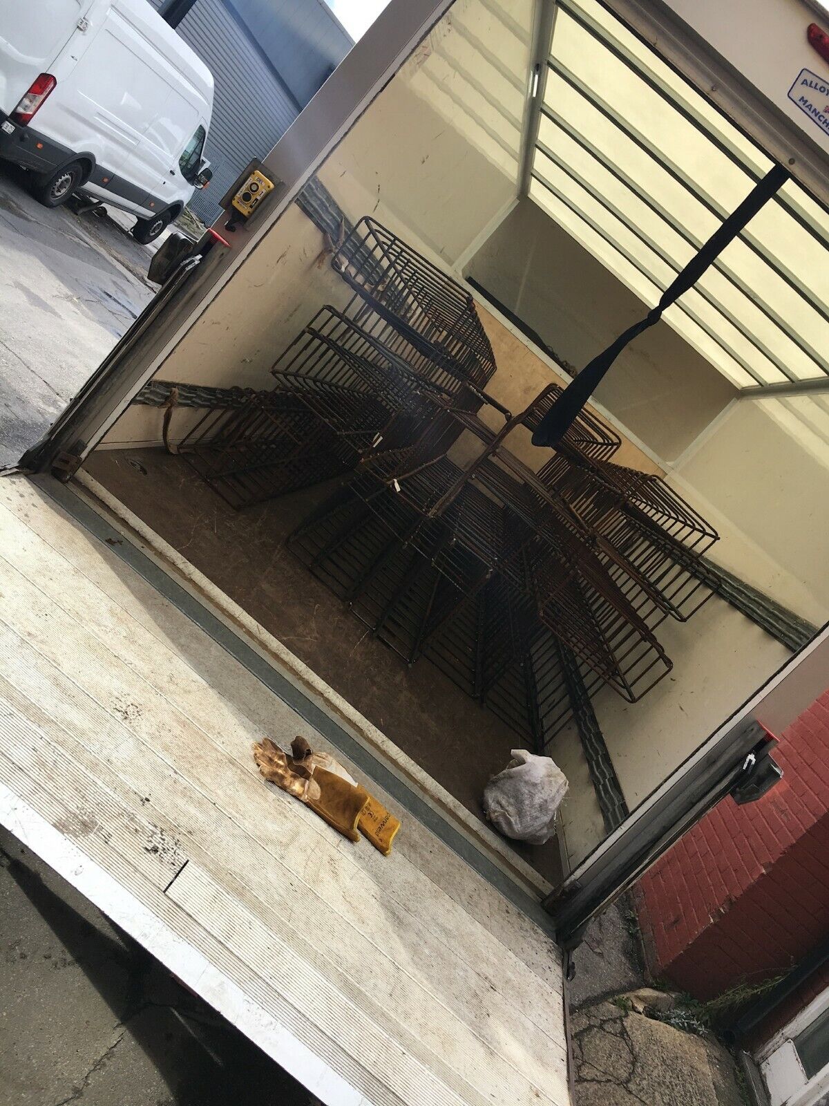 Picture 1 of 5