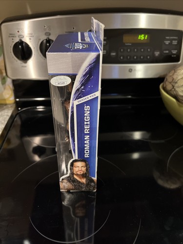 Handsignierte JSA WWE Elite Collection Serie 33 Roman Reigns The Shield Figur - Bild 3 von 6