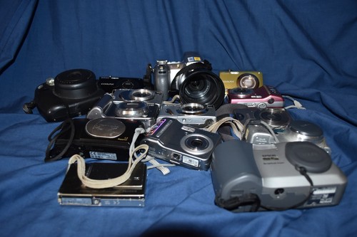 AS-IS Digital Camera Lot for Parts (Canon, Nikon, Sony, Etc) Untested/Unworking - Picture 3 of 4