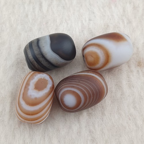 Beautiful Natrual Eyes Himalayan Tibetan Suliemani Agate Beads 4 Pcs - Picture 3 of 22