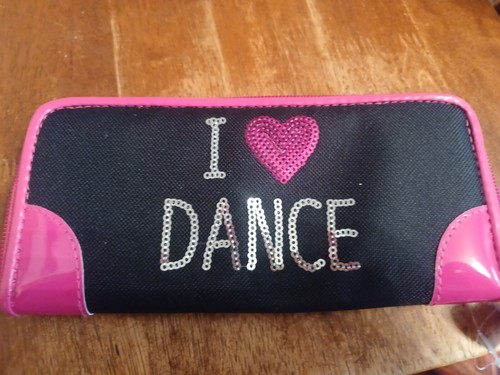 I Love DANCE WALLET pink & Black New zip closure pink poppy
