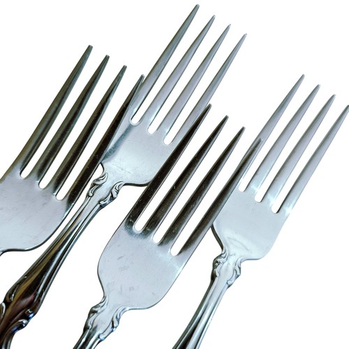 Oneida Deluxe Mozart Fork 7.5" scalloped edge baroque scrolls 80s vtg stainless - Picture 4 of 10