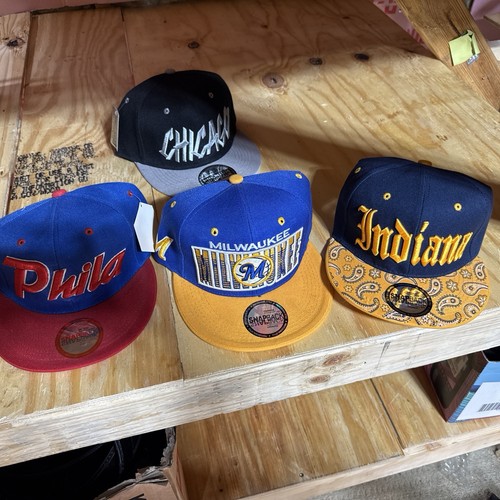 Bundle Of 17 Snap Backs, Nice Teams And Designs - Picture 4 of 16