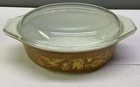 Vintage Pyrex Early American Brown & Gold Oval Casserole Dish 1-1/2 Qt w/Lid 043