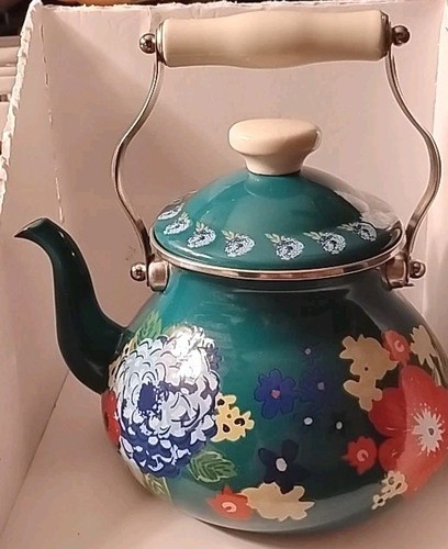 The Pioneer Woman "DAHLIAS" Enamel on Steel 2 Quart Tea Kettle, Teal/Blue - Picture 2 of 11