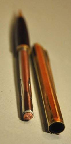 Matita da disegno "Ballograf" EPOCA Wooden Barrel> svedese c.1986's 0,9mm con scatola - Foto 16 di 17