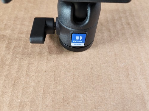 Benro BH00 Standard Size Ballhead Single One-Touch w/ Quick Release - Picture 2 of 3