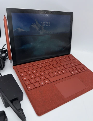 Microsoft Surface Pro 7 Plus - i5 11th Gen - 256GB SSD - 16GB Ram - Ref 5449-1-A - Picture 1 of 9