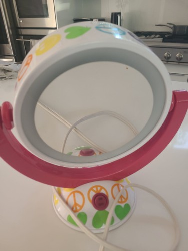 Girls Vanity Mirror with Lights Tabletop Round 7 Inch Double Sided White Pink - 第 2/3 張圖片