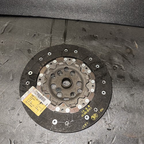 New Genuine Clutch Disc For Audi Skoda Seat VW Luk 038141031 - Picture 5 of 5