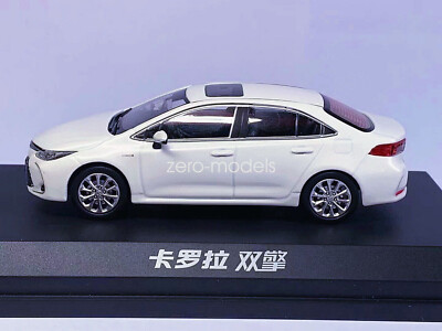COROLLA　ミニカー　セット 1/18 Dealer Edition 2019 Toyota Corolla (White) Diecast Car