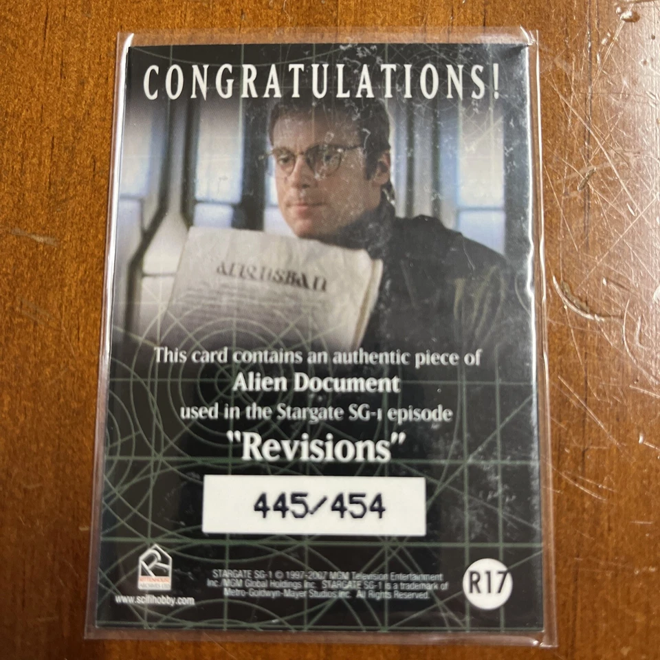 Stargate SG-1 Season 8 Relic Card 445/454 Alien Document R17 - Image 2 of 3
