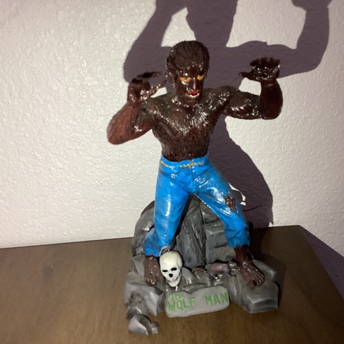 WOLFMAN Monogram 1:8 Scale Universal Monsters Built Up Model with Box 1994 - Picture 8 of 10