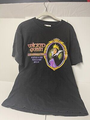 Disney villians vintage 90s Wicked Queen shirt Walt Disney Disney villians vintage 90s Wicked Queen shirt Walt Disney