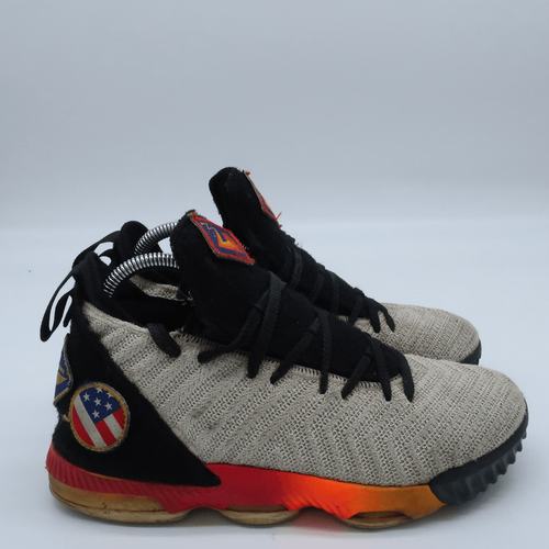 Nike LeBron 16 GS Space Travel White/Black Sneakers Size 6Y (Women’s 8) - Picture 2 of 9