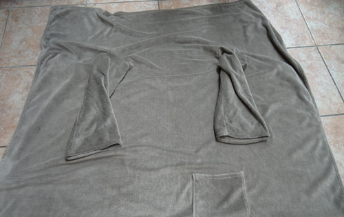 Falcotti Kuscheldecke mit Ärmeln TV Decke ca 160 x 230cm Decke Sofadecke