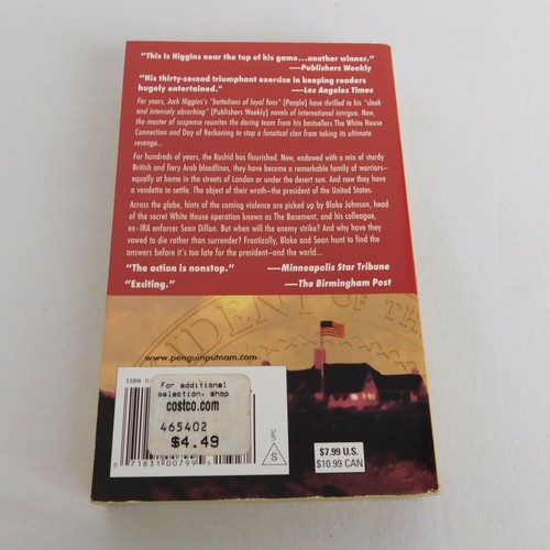 Lot of 2 Jack Higgins PB Graveyard Shift 2002 Edge Danger 2002 Mystery Thriller - Imagen 6 de 7