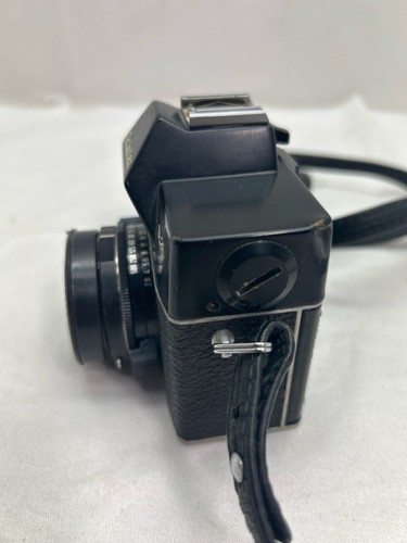 Rollei Rolleiflex SL26 w/ Carl Zeiss Pro-Tessar 40mm f/2.8 (NJL027936) - Picture 5 of 8