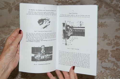 Professional Service Manual for Singer Sewing Machines of Classes 112w & 113w.  - Picture 4 of 6