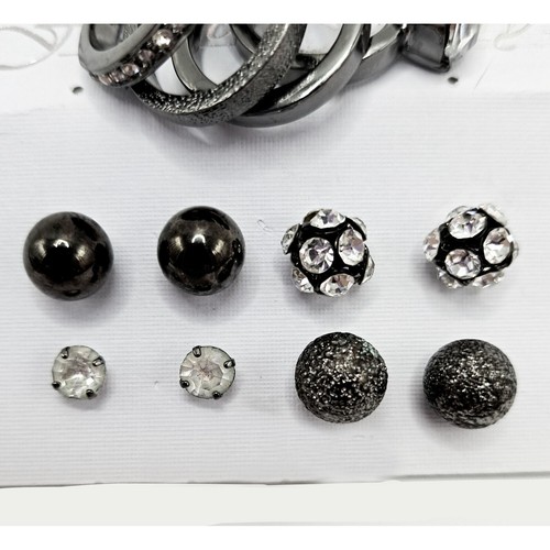 Conjunto de anillos pendientes talla 8 gunmetal estrás tachuelas moda joyería regalo nuevo - Imagen 3 de 6