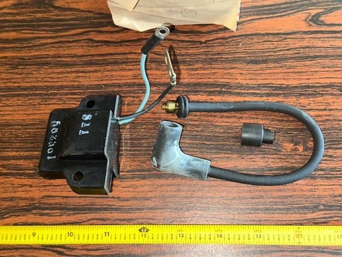 Johnson Evinrude Outboard Ignition Coil 582382 NOS OEM - Picture 2 of 2
