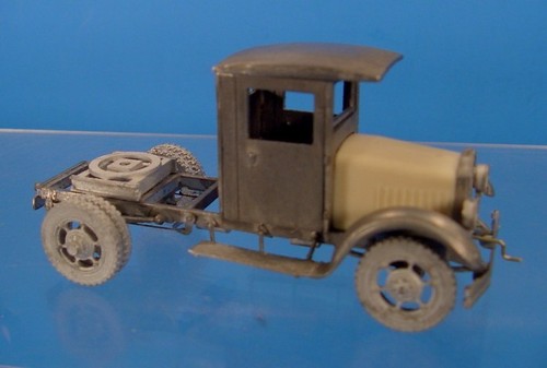 O/On3/On30 WISEMAN OKT-11 KLEIBER CLOSED CAB SEMI WITH RUBBER TIRE WHEELS KIT - Picture 1 of 2