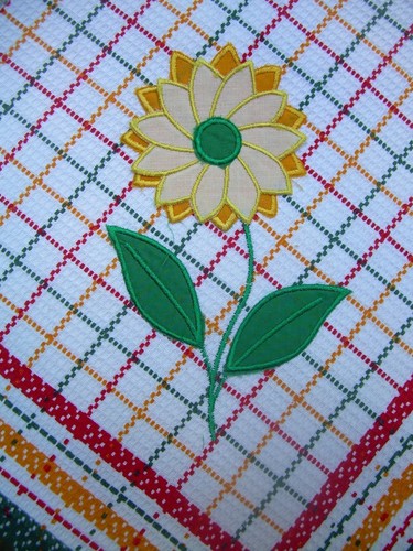VTG PAIR KITCHEN TOWELS PORTUGAL ~ 24"  COTTON~TEXTEIS LAR~FLORAL APPLIQUE~MINT - Picture 2 of 5