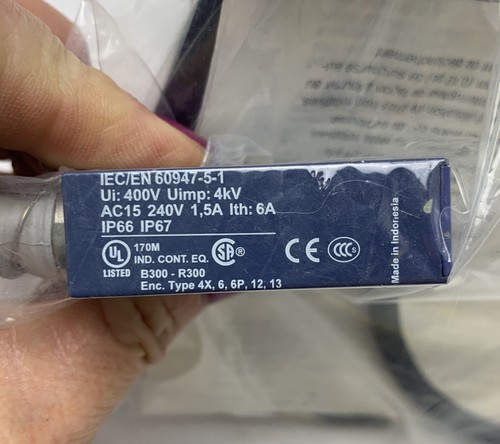 Telemecanique XCMD291AL1 Limit Switch New OSI - Picture 3 of 4