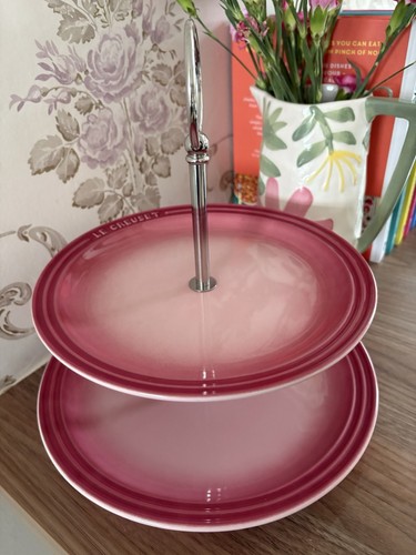 Le Creuset Pink Cupcake Two Tier Stand - Picture 3 of 11
