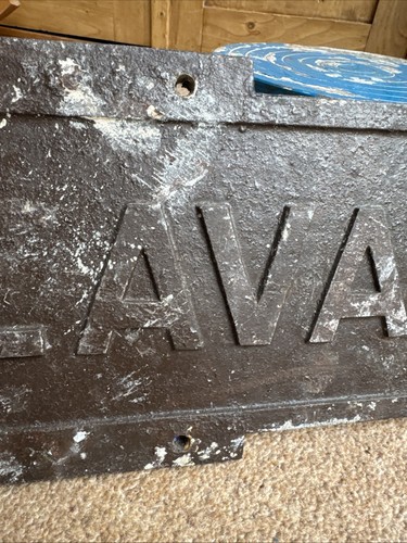 VINTAGE CAST ALUMINIUM LAVATORIES SIGN FOR PUBLIC TOILETS - Picture 4 of 23