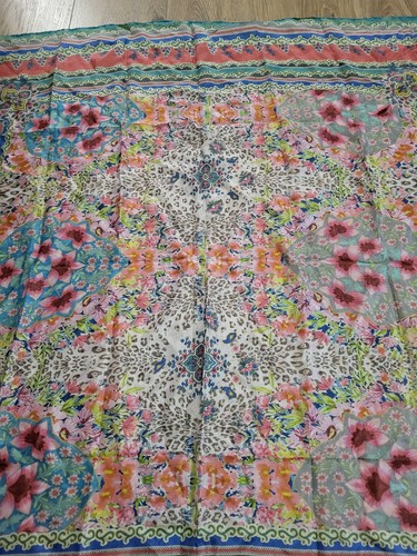 Sciarpa Johnny Was 100% seta stampa floreale con nappe 42"x42" nuova con etichetta - Foto 4 di 9