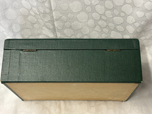 Vintage Jewelry Box with Key 2 Tier - Picture 6 of 8