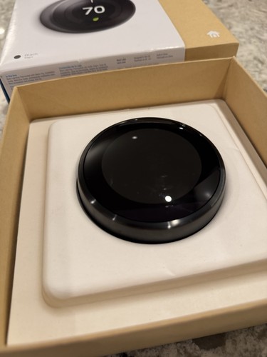 Nest 3rd Generation Learning Black Programmable Thermostat T3016US + 2 Sensors - Picture 4 of 5