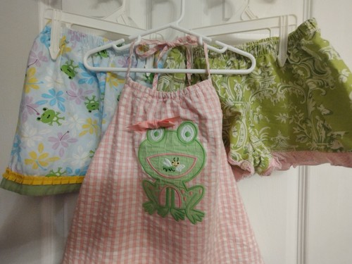 Castle & Crowns Pink Seersucker Frog Shirt & Boutique Cotton Shorts Girl's 5 & 6 - Picture 2 of 15