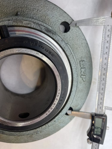SKF New 3-7/16" Roller Bearing Flange Unit FYR307-18, 476218-307, FYR 307- 18, - Picture 10 of 13