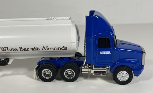 Ertl 1/64 WhiteGMC Semi Truck Nestle Alpine White Chocolate Tanker Trailer - Bild 8 von 13