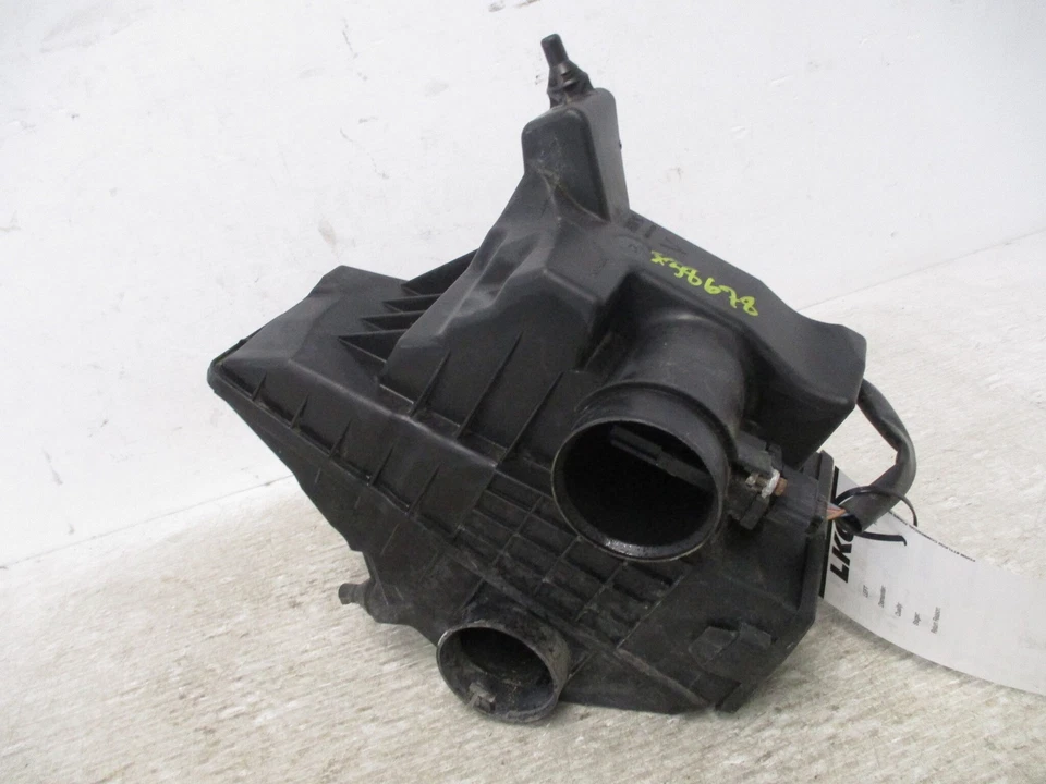 Caja de filtro limpiador de admisión de aire 13 14 15 16 17 18 19 20 21 Nissan NV200 2,0 L FABRICANTE DE EQUIPOS ORIGINALES Foto 2 de 4