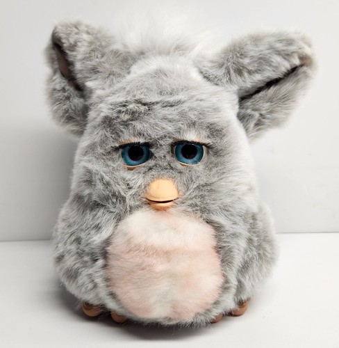 Tiger Electronics 2005 Sleepy Pink Furby Emoto-tronic WORKING Nice, See Video