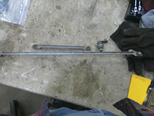JEEP CJ WINDSHIELD WIPER LINKAGE, SET (3 PIECES). GOOD CONDITION - Picture 5 of 8