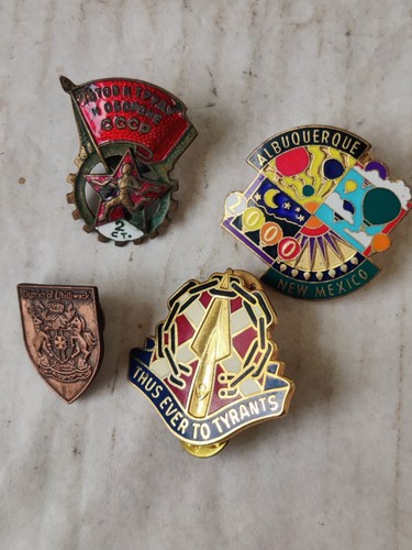 Lote de 50 broches vintage a modernos | firmados y sin firmar | estilos mixtos | ponibles - Imagen 16 de 18