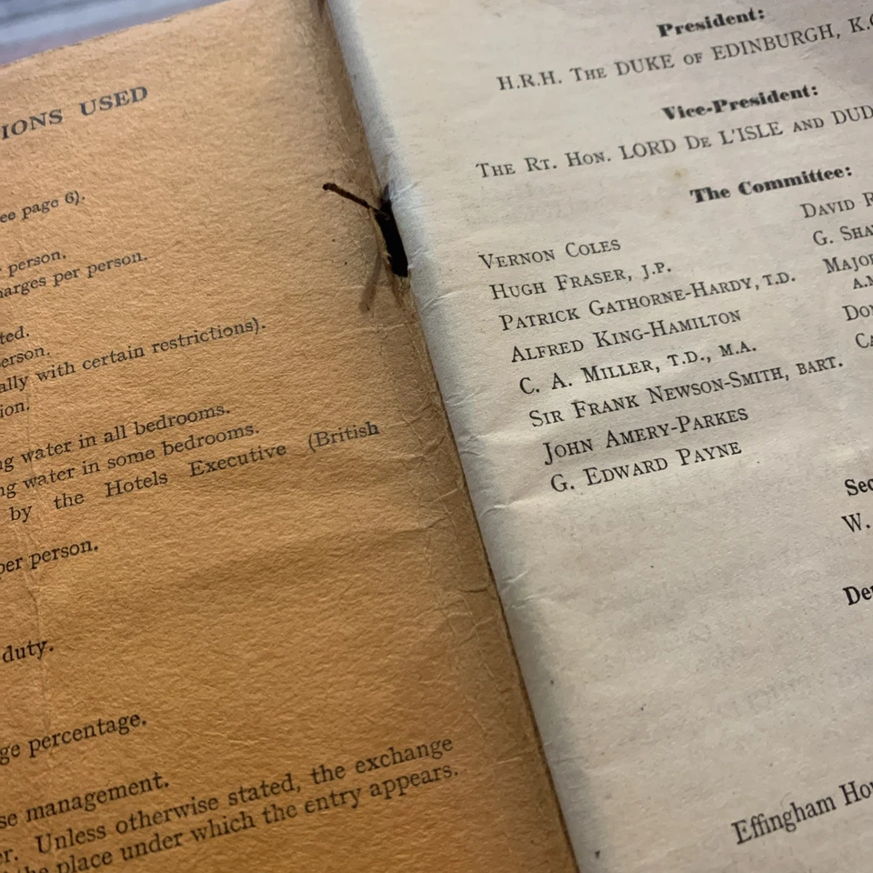 The AA Hotel Guide Book 1953.  Paperback Copy in Decent Condition. - Image 4 of 4