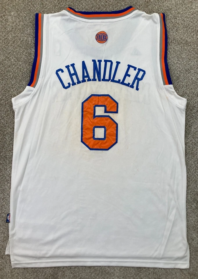 Camiseta Adidas New York Knicks Tyson Chandler #6 Longitud extra grande +2 Blanco Foto 2 de 4