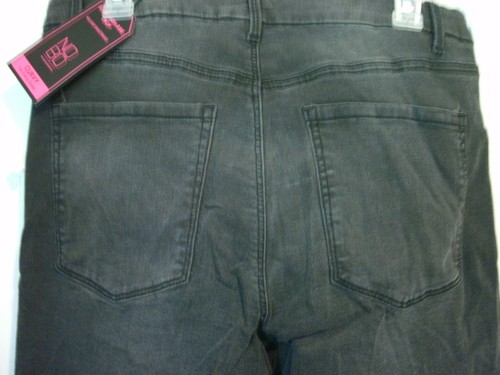 NO BOUNDARIES SUPER HIGH RISE CROP JUNIOR'S JEANS DARK WASH SIZE (13) (NEW) - Picture 3 of 3