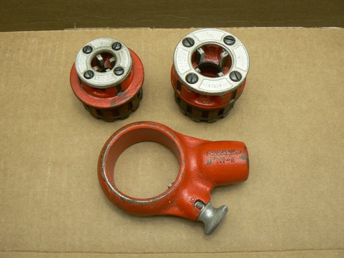 Ridgid 111-R Pipe Threader Ratchet  w/ 2 Die 1/4" , 3/4"