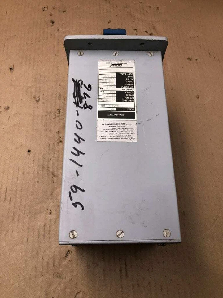 Foxboro 33C-AJ-U Temperature Transmitter 120VAC 19-23PSI 3-15PSI 80-200°F - Image 2 of 4