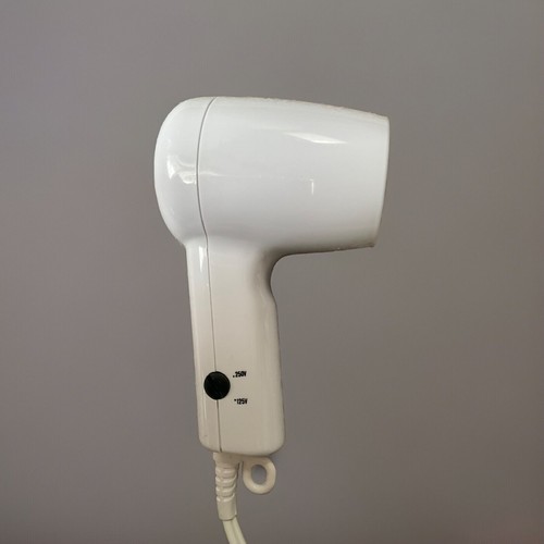 Travel Hair Dryer Dual Voltage - Picture 3 of 5